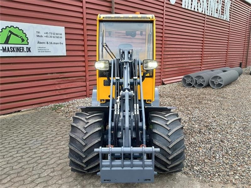 Eurotrac W12 med førerhus - Kloubový nakladač: obrázek 4 Eurotrac W12 med førerhus - Kloubový nakladač: obrázek 4