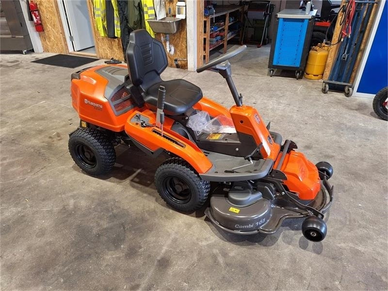 Husqvarna Rider R214 TC 103 cm klipper - Komunální traktor: obrázek 1 Husqvarna Rider R214 TC 103 cm klipper - Komunální traktor: obrázek 1