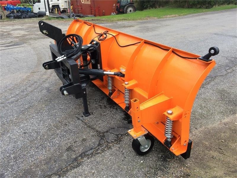 J-Maskiner IT-3000 skråplov med fjederbelastet skær - Sněžný pluh pro Zemědělská technika: obrázek 1 J-Maskiner IT-3000 skråplov med fjederbelastet skær - Sněžný pluh pro Zemědělská technika: obrázek 1