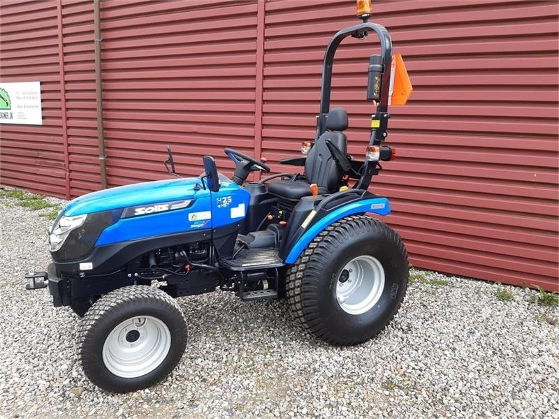 Solis 26 hst - Komunální traktor: obrázek 1 Solis 26 hst - Komunální traktor: obrázek 1