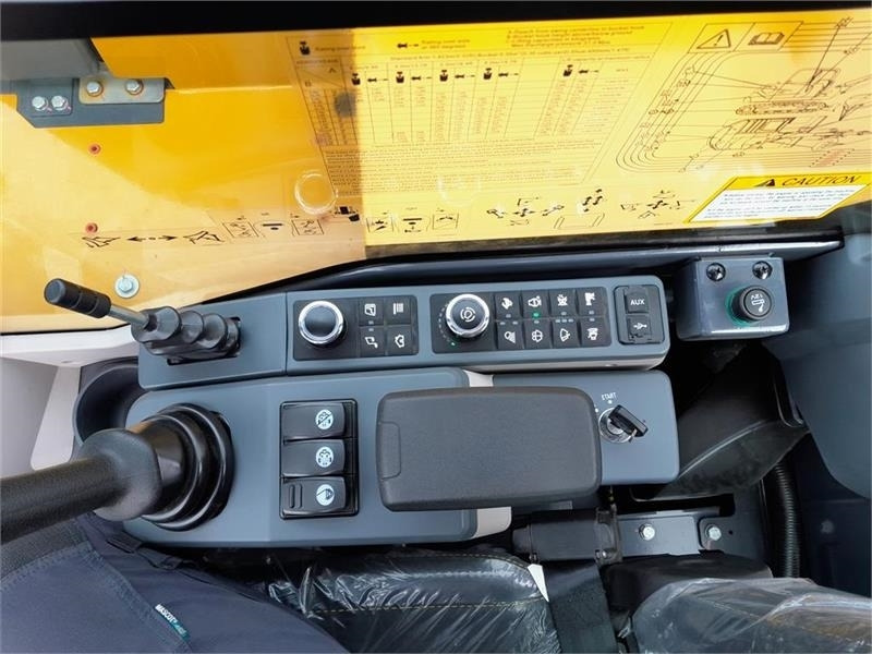 Pásové rýpadlo XCMG XE80E: obrázek 11