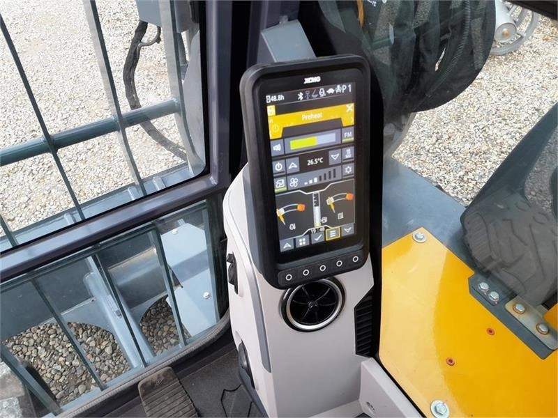 Pásové rýpadlo XCMG XE80E: obrázek 12