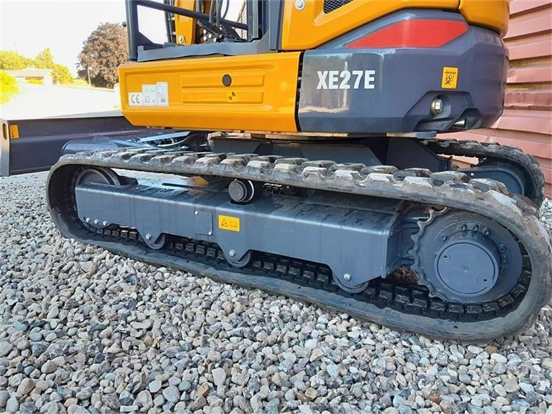 XCMG xe27e u/hus - Mini rýpadlo: obrázek 4 XCMG xe27e u/hus - Mini rýpadlo: obrázek 4