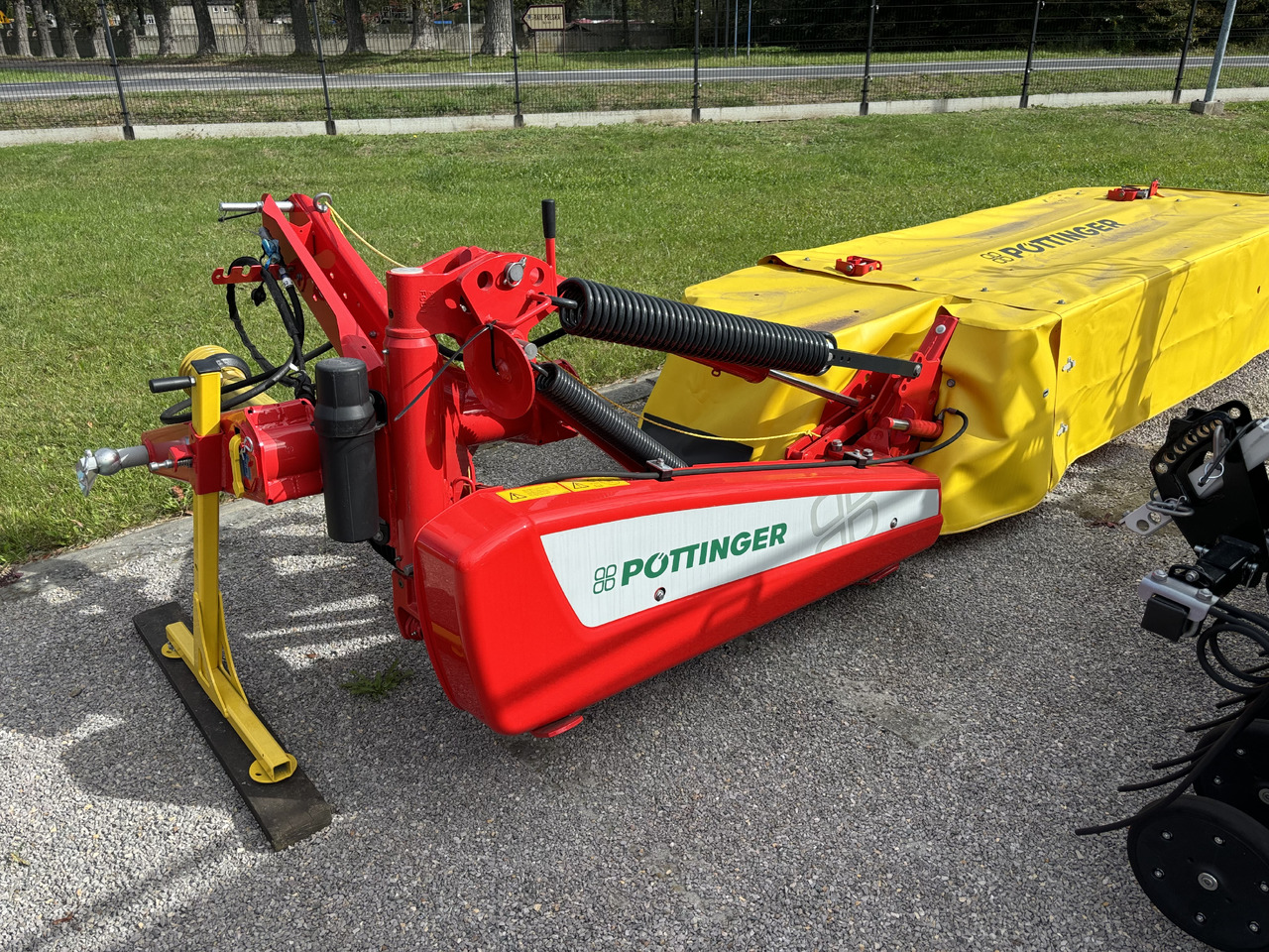 PÖTTINGER Novadisc 302 - Žací stroj: obrázek 1 PÖTTINGER Novadisc 302 - Žací stroj: obrázek 1
