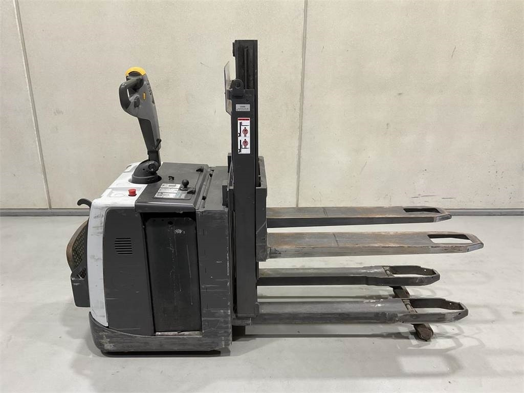 Atlet PBP200THP167 - Stohovací vozík: obrázek 1 Atlet PBP200THP167 - Stohovací vozík: obrázek 1