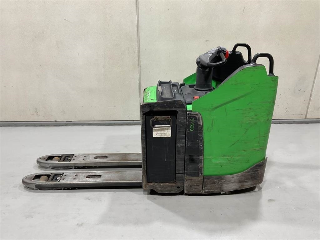 Cesab P320 - Paletový vozík: obrázek 3 Cesab P320 - Paletový vozík: obrázek 3