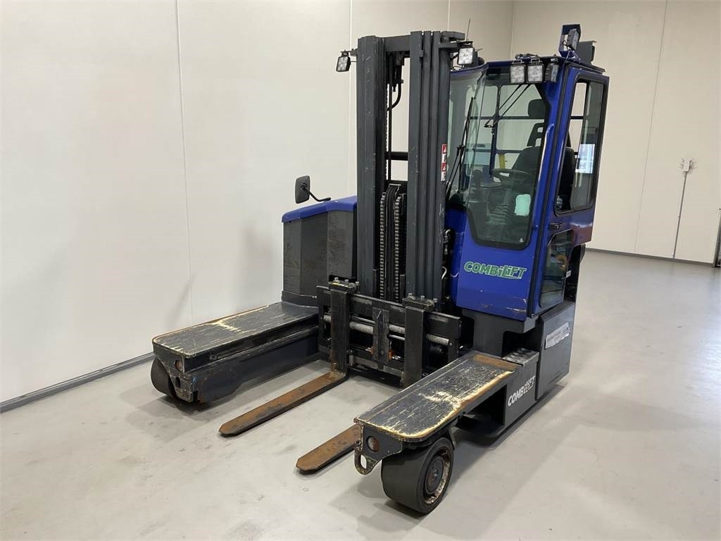 Combilift C4000ET - Čtyřcestný vozík: obrázek 4 Combilift C4000ET - Čtyřcestný vozík: obrázek 4