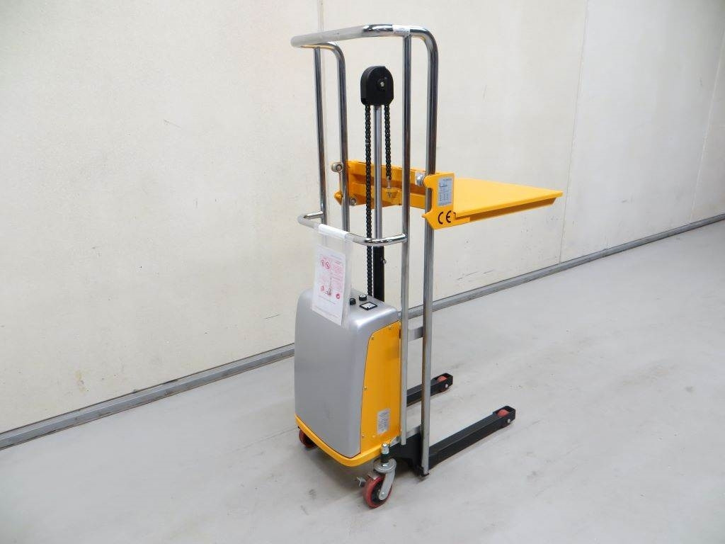 INTRA 1841044215  - Stohovací vozík: obrázek 4 INTRA 1841044215  - Stohovací vozík: obrázek 4