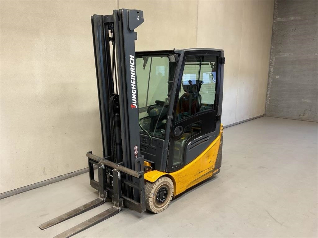 Jungheinrich EFG 216 - Elektrický vysokozdvižný vozík: obrázek 4 Jungheinrich EFG 216 - Elektrický vysokozdvižný vozík: obrázek 4