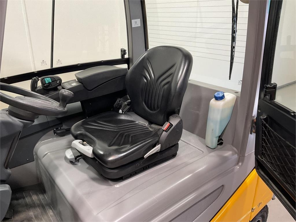 Jungheinrich EFG 425 - Elektrický vysokozdvižný vozík: obrázek 5 Jungheinrich EFG 425 - Elektrický vysokozdvižný vozík: obrázek 5