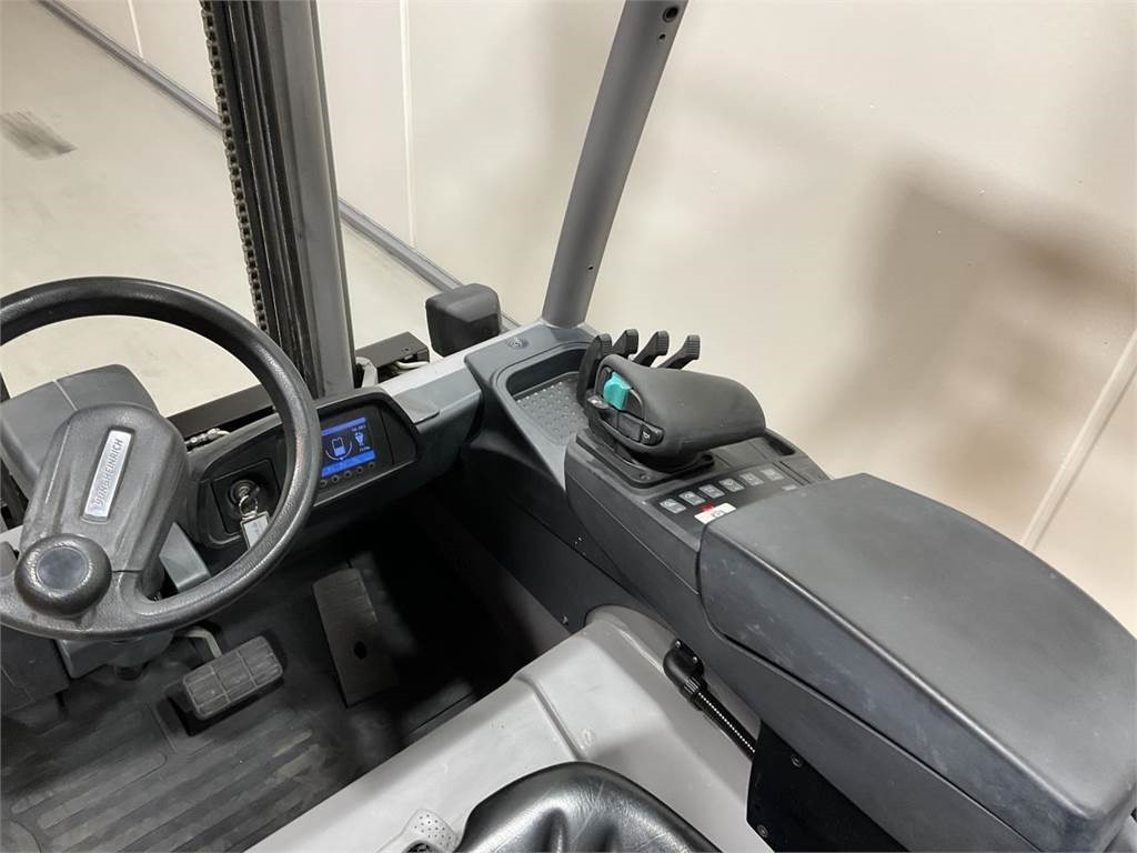 Jungheinrich EFG 425 K - Elektrický vysokozdvižný vozík: obrázek 3 Jungheinrich EFG 425 K - Elektrický vysokozdvižný vozík: obrázek 3