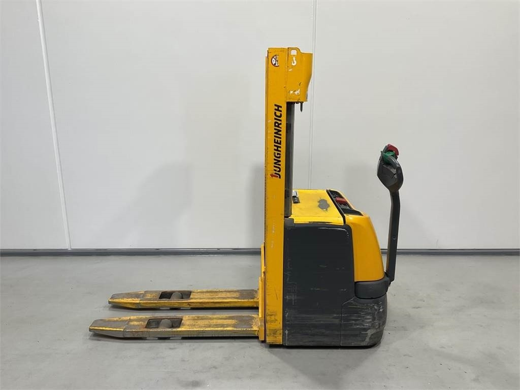 Jungheinrich EJC 212 - Stohovací vozík: obrázek 3 Jungheinrich EJC 212 - Stohovací vozík: obrázek 3