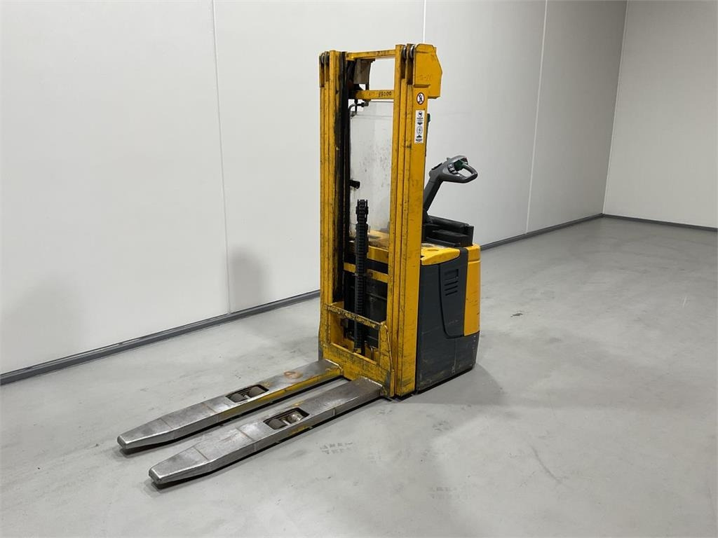 Jungheinrich ERC 214 - Stohovací vozík: obrázek 4 Jungheinrich ERC 214 - Stohovací vozík: obrázek 4