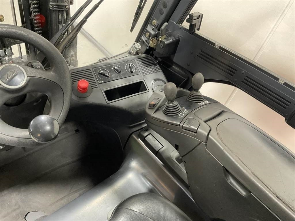Elektrický vysokozdvižný vozík Linde E30/600-02: obrázek 6 Elektrický vysokozdvižný vozík Linde E30/600-02: obrázek 6