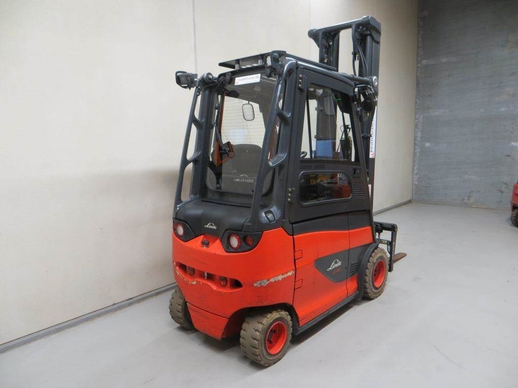 Linde E30H-01/600 - Elektrický vysokozdvižný vozík: obrázek 4 Linde E30H-01/600 - Elektrický vysokozdvižný vozík: obrázek 4