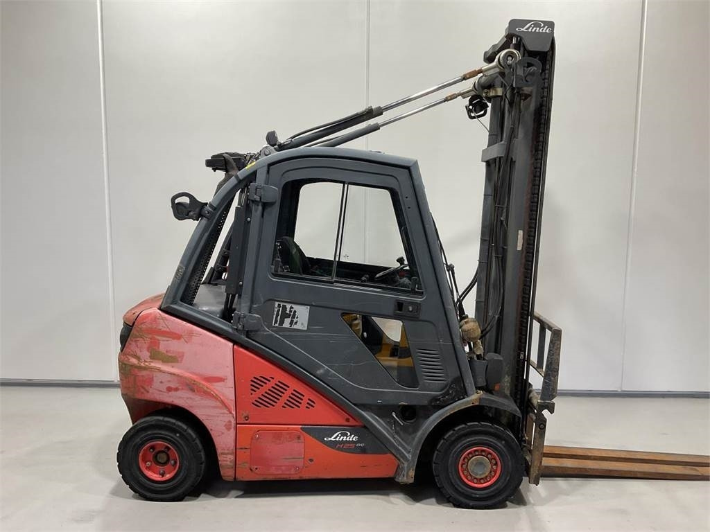 Linde H25D-02 - Dieselový vysokozdvižný vozík: obrázek 1 Linde H25D-02 - Dieselový vysokozdvižný vozík: obrázek 1