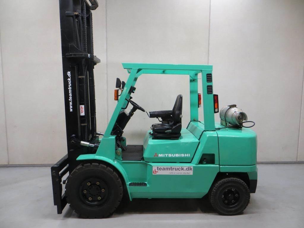 Mitsubishi FG45K2 - Plynový vysokozdvižný vozík: obrázek 2 Mitsubishi FG45K2 - Plynový vysokozdvižný vozík: obrázek 2