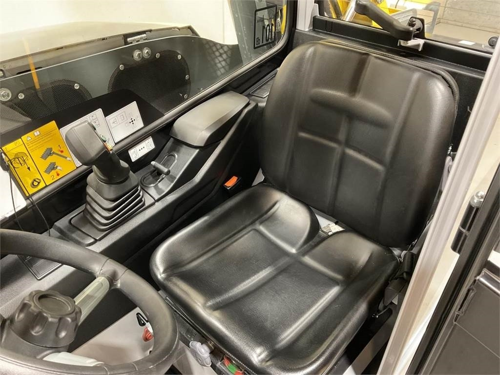 Wacker Neuson TH412 - Teleskopická plošina: obrázek 5 Wacker Neuson TH412 - Teleskopická plošina: obrázek 5