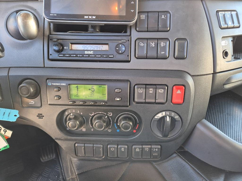 Chladírenský nákladní automobil DAF CF 330 // 2 compartments / Cold/freeze: obrázek 12