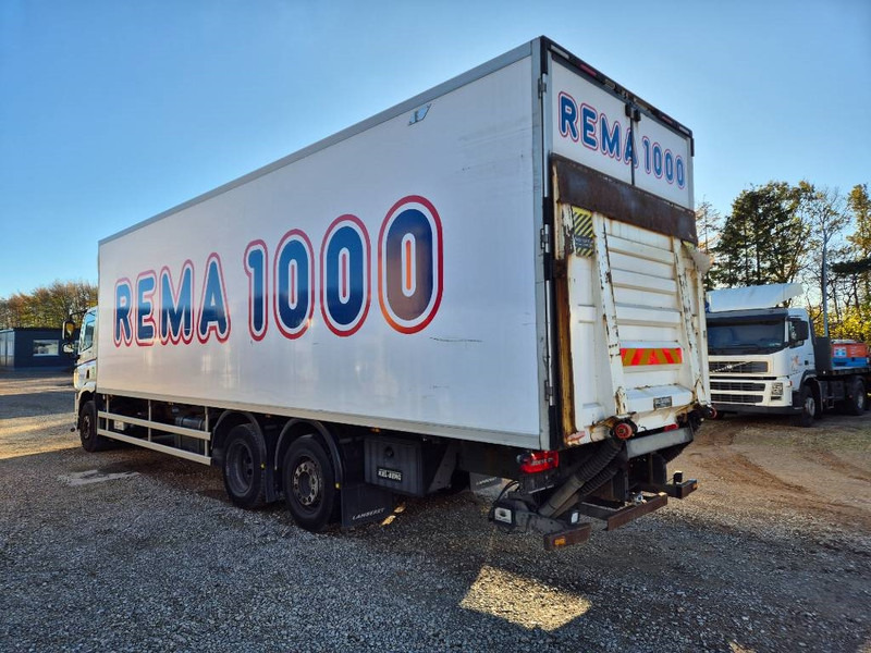 DAF CF 330 // 2 compartments / Cold/freeze - Chladírenský nákladní automobil: obrázek 4 DAF CF 330 // 2 compartments / Cold/freeze - Chladírenský nákladní automobil: obrázek 4