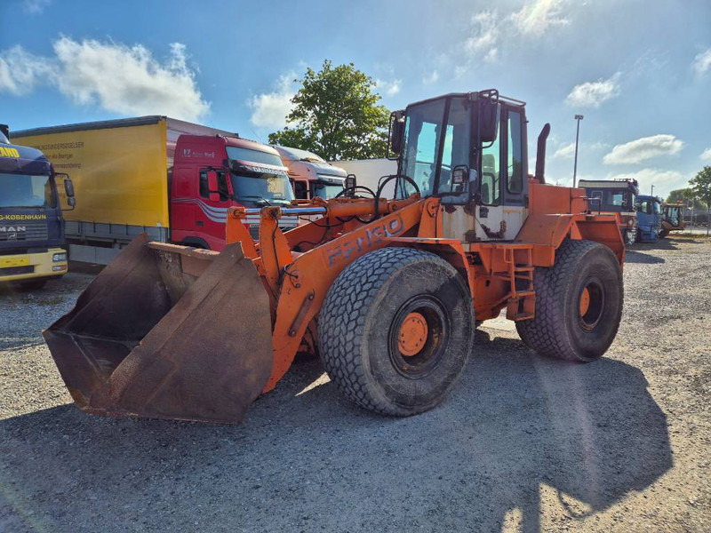 Hitachi FR 130 - Kolový nakladač: obrázek 2 Hitachi FR 130 - Kolový nakladač: obrázek 2