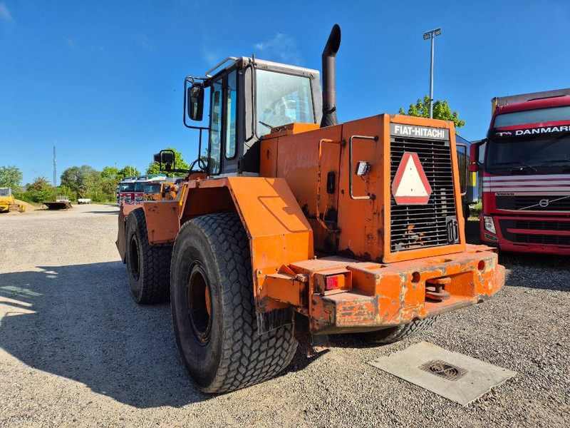 Hitachi FR 130 - Kolový nakladač: obrázek 5 Hitachi FR 130 - Kolový nakladač: obrázek 5