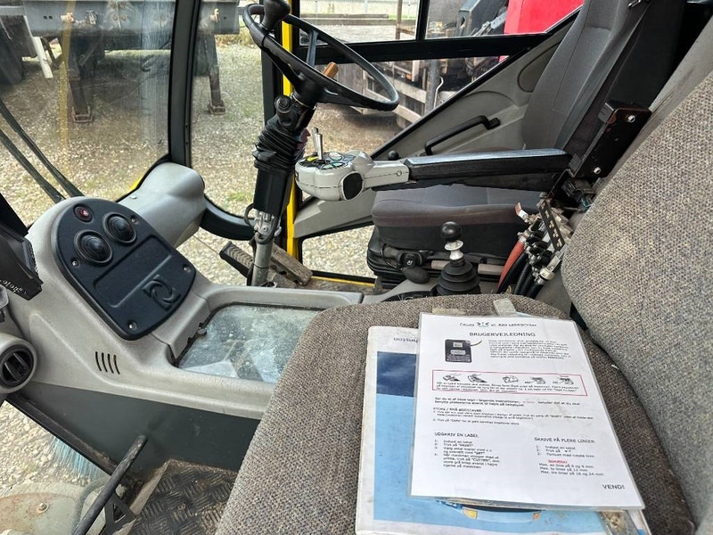 Johnston CN400 - Zametací vůz: obrázek 2 Johnston CN400 - Zametací vůz: obrázek 2