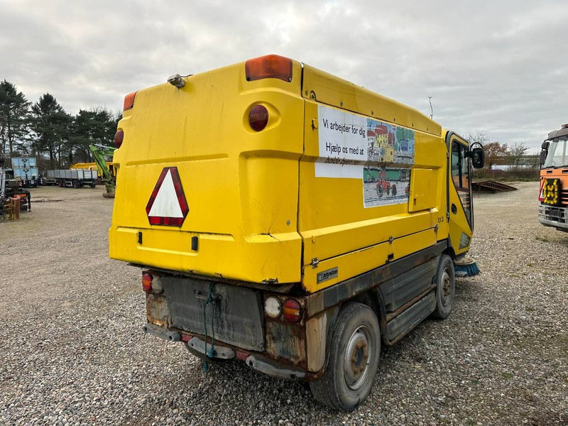 Johnston CN400 - Zametací vůz: obrázek 5 Johnston CN400 - Zametací vůz: obrázek 5