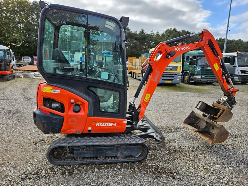 Kubota KX 19-4 //Tiltman // 3 buckets - Mini rýpadlo: obrázek 4 Kubota KX 19-4 //Tiltman // 3 buckets - Mini rýpadlo: obrázek 4