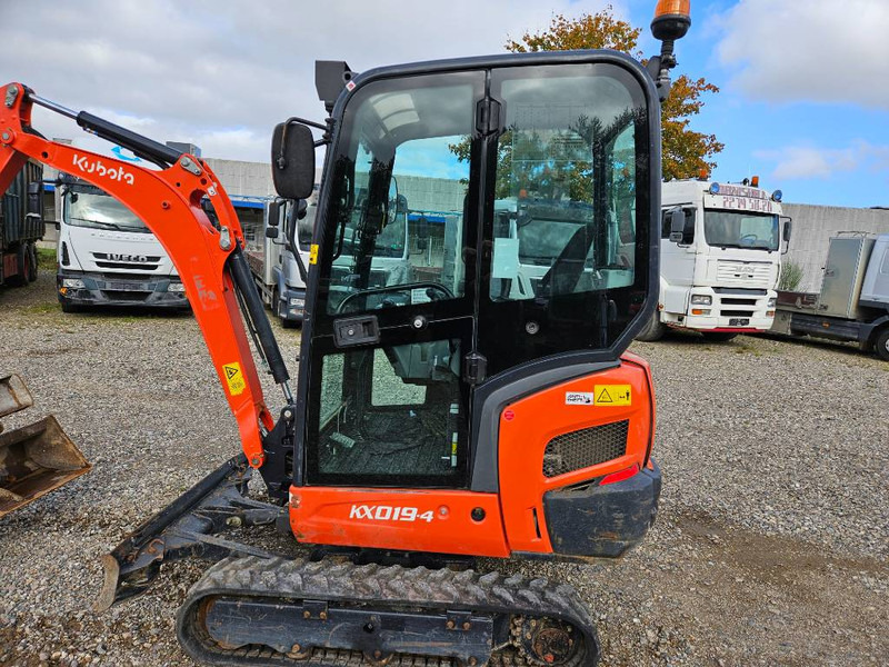 Kubota KX 19-4 //Tiltman // 3 buckets - Mini rýpadlo: obrázek 3 Kubota KX 19-4 //Tiltman // 3 buckets - Mini rýpadlo: obrázek 3