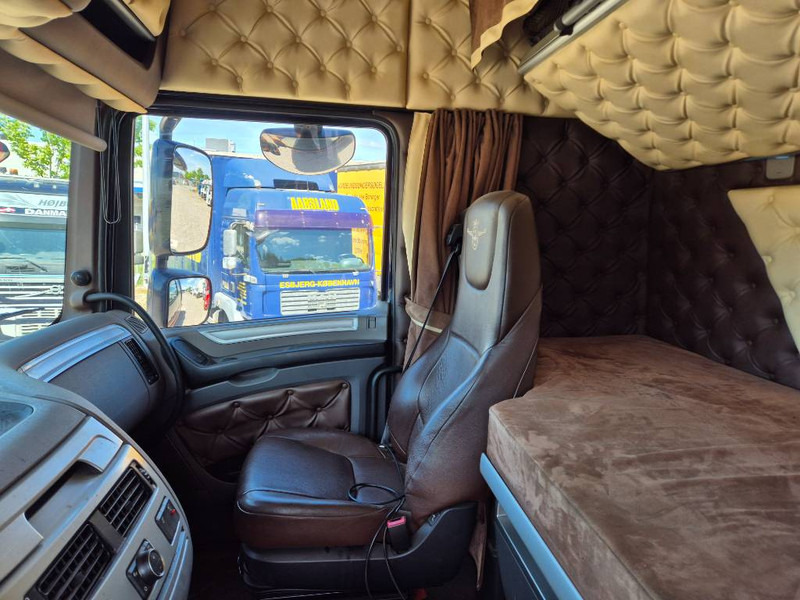 Tahač DAF XF 530 // Big Hydraulic // special interior: obrázek 12