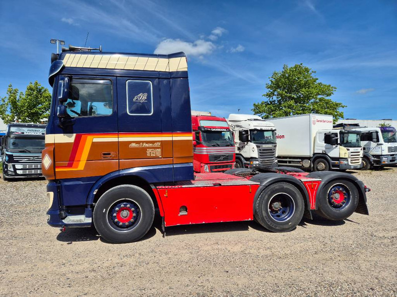 DAF XF 530 // Big Hydraulic // special interior - Tahač: obrázek 2 DAF XF 530 // Big Hydraulic // special interior - Tahač: obrázek 2