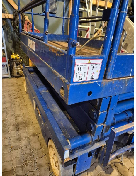 UpRight 2 persons lift - Nůžková plošina: obrázek 3 UpRight 2 persons lift - Nůžková plošina: obrázek 3