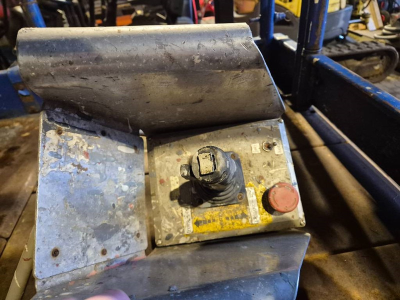 UpRight 2 persons lift - Nůžková plošina: obrázek 5 UpRight 2 persons lift - Nůžková plošina: obrázek 5