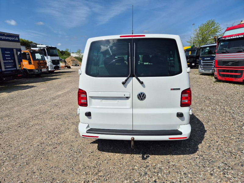 Volkswagen Caravelle 4x4 // 4motion 8 person bus Long - Osobní auto: obrázek 4 Volkswagen Caravelle 4x4 // 4motion 8 person bus Long - Osobní auto: obrázek 4