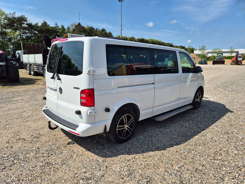 Volkswagen Caravelle 4x4 // 4motion 8 person bus Long - Osobní auto: obrázek 5 Volkswagen Caravelle 4x4 // 4motion 8 person bus Long - Osobní auto: obrázek 5