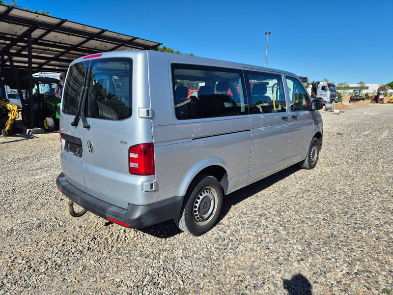 Volkswagen Transporter 2,0 TDi 102 Kombi lang 4d 9 prs - Osobní auto: obrázek 4 Volkswagen Transporter 2,0 TDi 102 Kombi lang 4d 9 prs - Osobní auto: obrázek 4