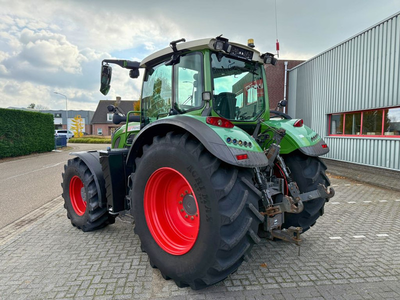 Fendt 720 S4 Vario PowerPlus - Traktor: obrázek 2 Fendt 720 S4 Vario PowerPlus - Traktor: obrázek 2