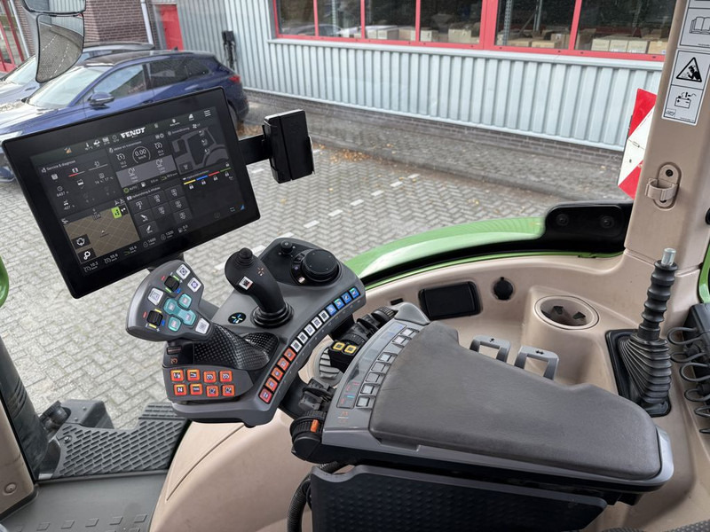 Traktor Fendt 722 GEN6: obrázek 13 Traktor Fendt 722 GEN6: obrázek 13