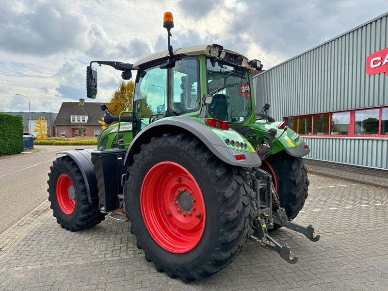 Fendt 724 Vario S4 Profiplus - Traktor: obrázek 2 Fendt 724 Vario S4 Profiplus - Traktor: obrázek 2