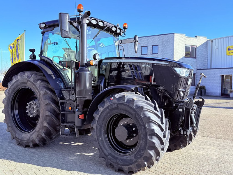 John Deere 6175R Premium Cab Black Edition - Traktor: obrázek 3 John Deere 6175R Premium Cab Black Edition - Traktor: obrázek 3