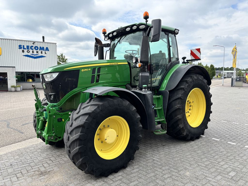 John Deere 6250R Premium Edtition Autopowr - Traktor: obrázek 1 John Deere 6250R Premium Edtition Autopowr - Traktor: obrázek 1