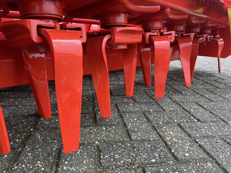 Kuhn HRB303D - Brána: obrázek 4 Kuhn HRB303D - Brána: obrázek 4