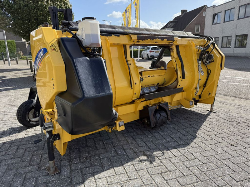 New Holland 300FPE Gras Pickup - Kombajn: obrázek 3 New Holland 300FPE Gras Pickup - Kombajn: obrázek 3