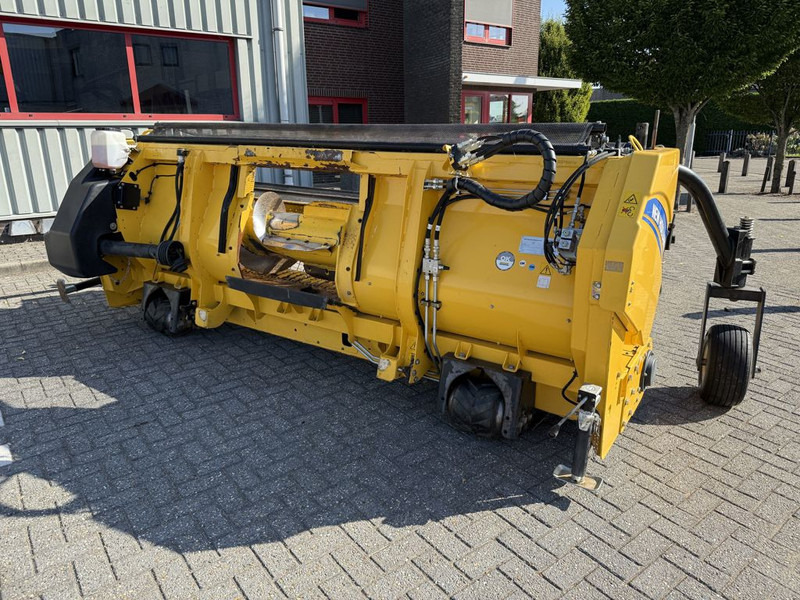 New Holland 380FP Gras Pickup - Kombajn: obrázek 3 New Holland 380FP Gras Pickup - Kombajn: obrázek 3