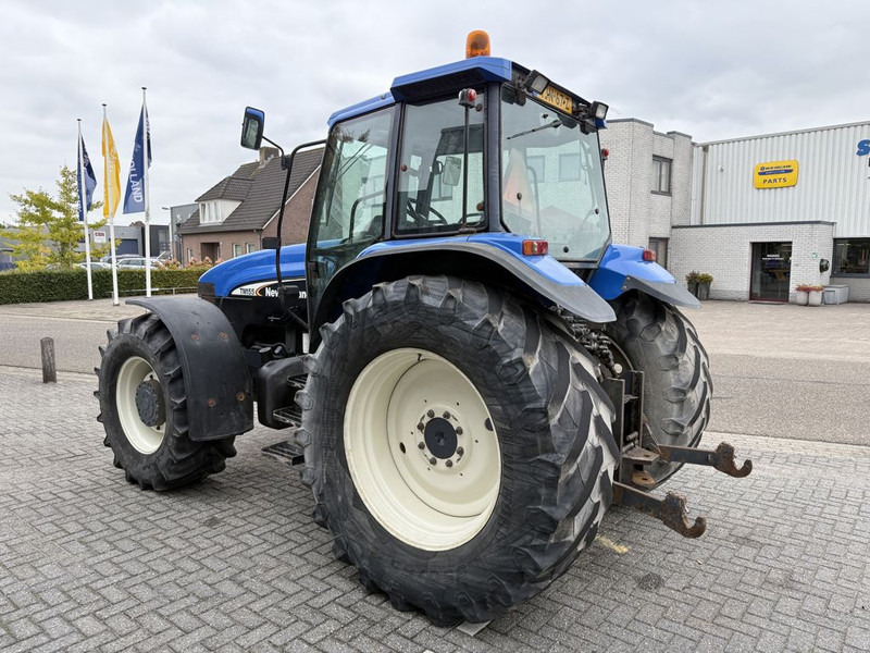 New Holland 8360 Range Command - Traktor: obrázek 2 New Holland 8360 Range Command - Traktor: obrázek 2
