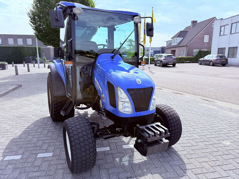 New Holland Boomer 45D Easy Drive - Traktor: obrázek 5 New Holland Boomer 45D Easy Drive - Traktor: obrázek 5