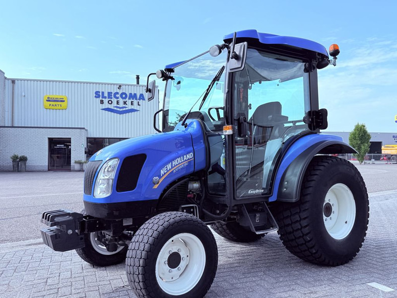 New Holland Boomer 45D Easy Drive - Traktor: obrázek 1 New Holland Boomer 45D Easy Drive - Traktor: obrázek 1