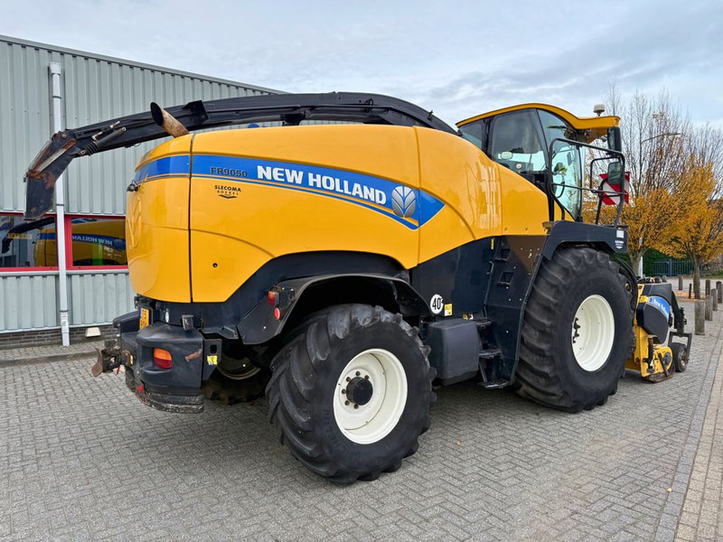 New Holland FR9050 - Sklízecí řezačka: obrázek 3 New Holland FR9050 - Sklízecí řezačka: obrázek 3