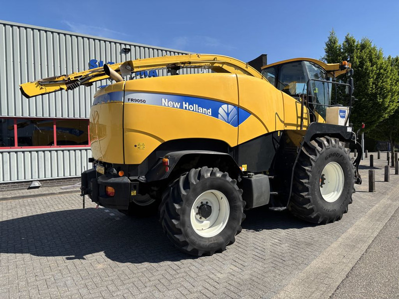 New Holland FR9050 - Sklízecí řezačka: obrázek 3 New Holland FR9050 - Sklízecí řezačka: obrázek 3